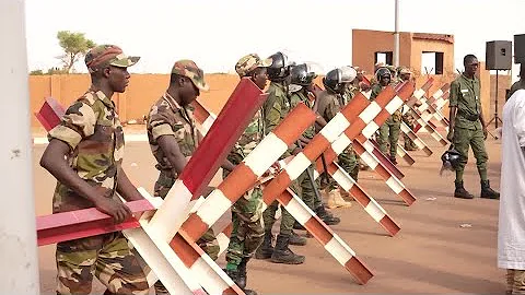 ECOWAS to negotiate with Niger's junta on democracy | Reuters