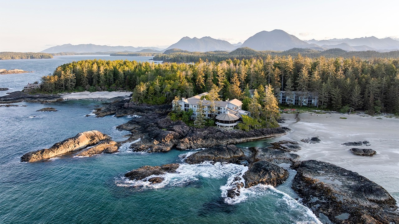 Wickaninnish Inn - North Chesterman Beach Live Stream - YouTube