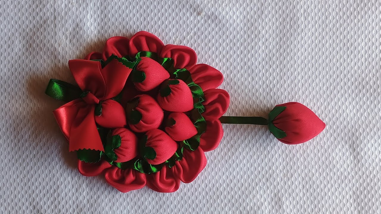 MORANGO DO AMOR,NO ARTESANATO.