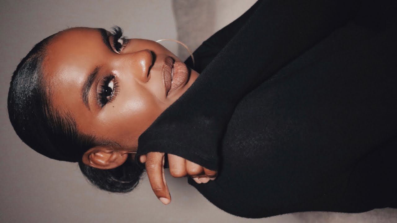 video MAKE UP FOR EVER HD Skin Undetectable Stay True Foundation