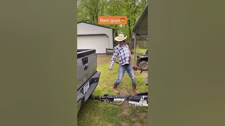 How Dodge guys hook up their boat!!!🤠