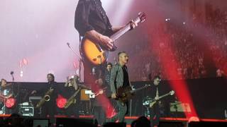 LIGABUE DOTTORESSA ACIREALE PAL''ART HOTEL 14 FEBBRAIO 2017 MADE IN ITALY TOUR