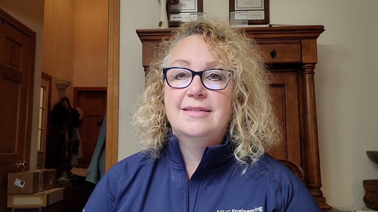 Door DisCLOSEures - Christine Voelker