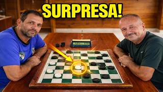 What an absurd game! Evaldo surprises Izac — without mercy! screenshot 5