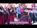 LIVE EBENEZER GOSPEL SINGERS WAUSHANGAZA ULIMWENGU ONA HII WAKIIMBA LIVE