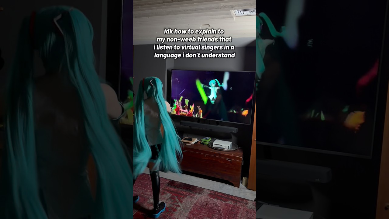I love cute robots idc #hatsunemiku #hatsunemikucosplay #vocaloid #vocaloidcosplay #mikuexpo #miku