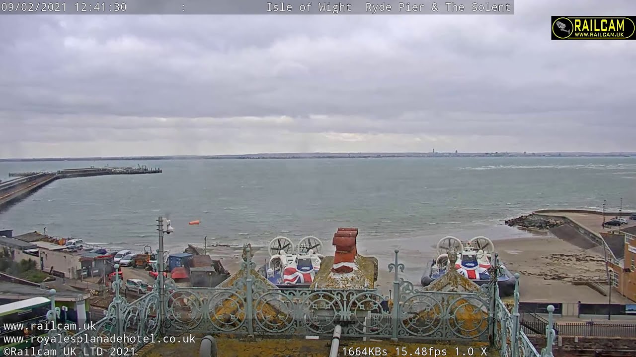 Wild Hovercraft flight, Southsea to Ryde IoW (09/02/21) | Railcam LIVE