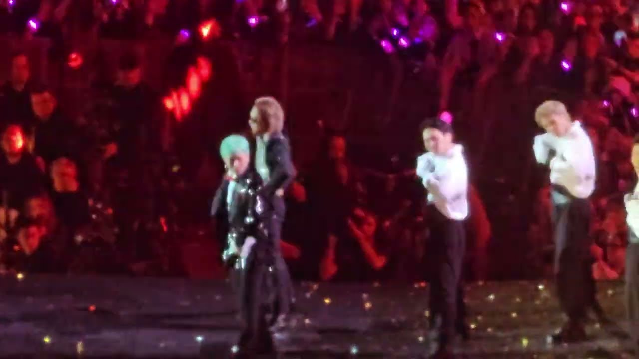 G-Dragon x Taeyang (BIGBANG)/ GOOD BOY (Gala des Pieces Jaunes Paris)