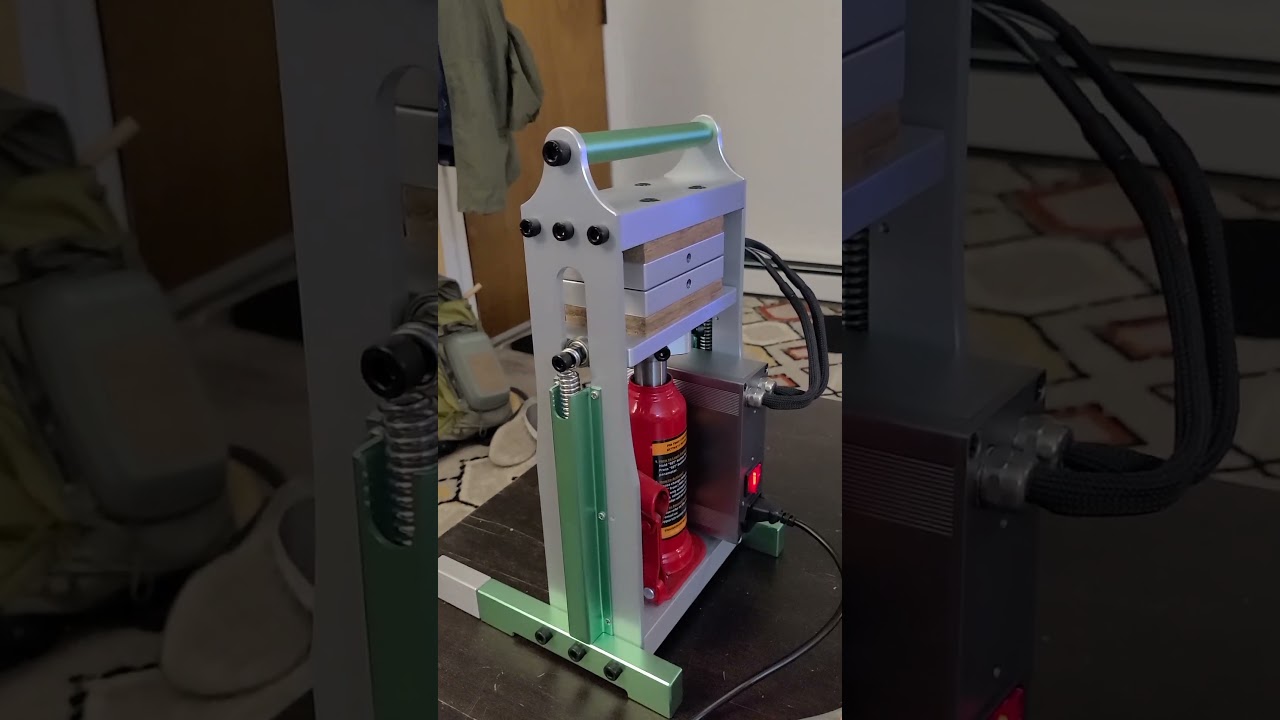 Rosin pressing with erick khan !!!!!!!!