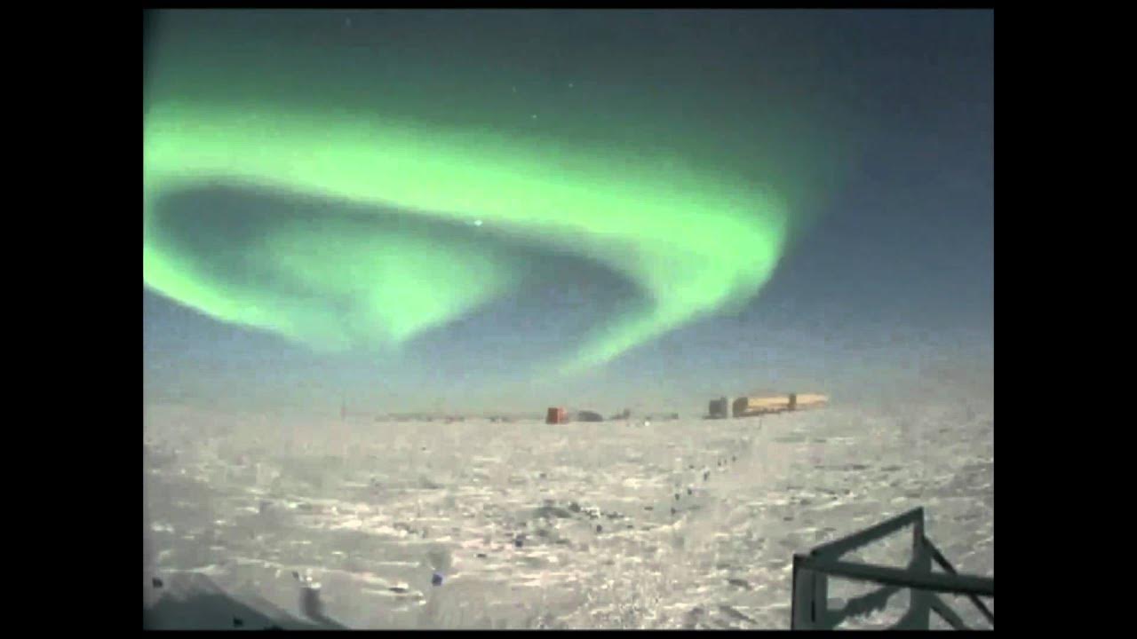 Aurora Australis in South Pole Lunar Time Lapse Aurora Australis in South Pole Lunar Time Lapse