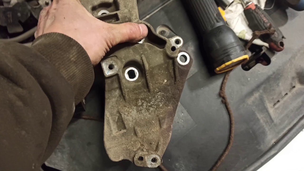 Рено лагуна 3, К9К замена прокладок теплообменника, замена термостата ...