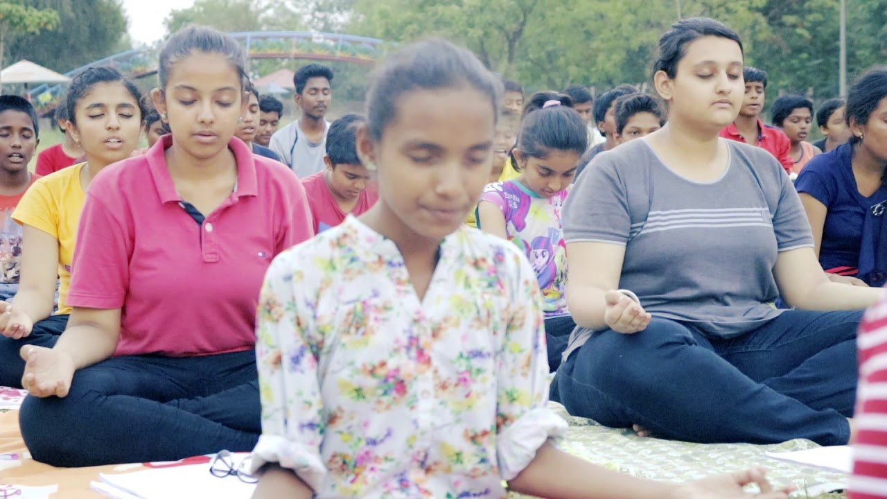 Everyday Gayatri Mantra Chanting @ Gurukul Summer Camp ...