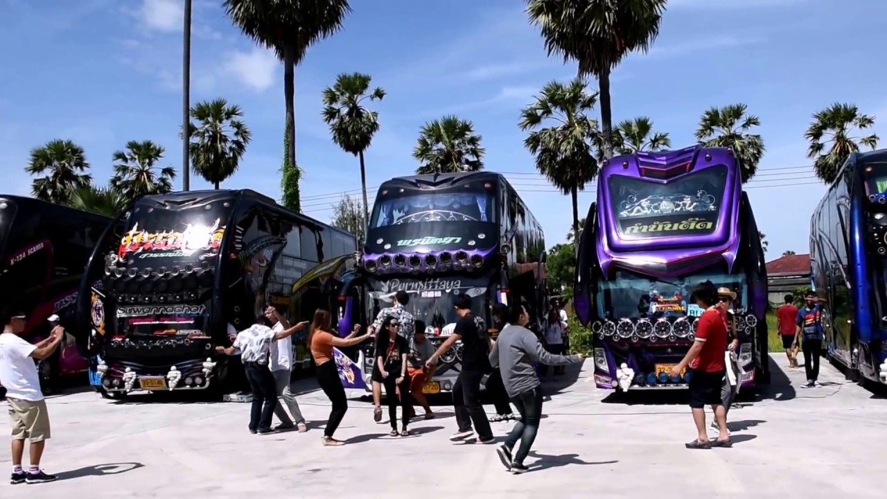 ขบวนรถบัส 8บัส โดย นภาพร ทราเวล บุกร้านชิดชนกเพชรบุรี เครื่องเสียงกระหึ่มกันไปป!!!