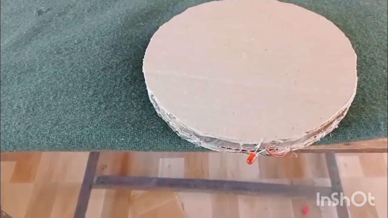 Footwear mechanical energy convert into electrical energy 