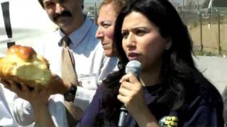Workers Fighting Back: Warehouse Workers Take the Fight to Walmart