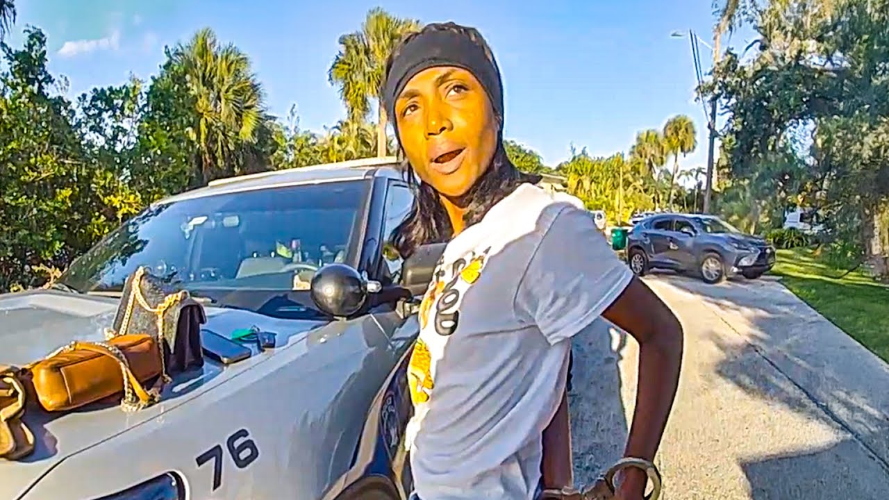 The Moment Shoplifters Realize They're Screwed