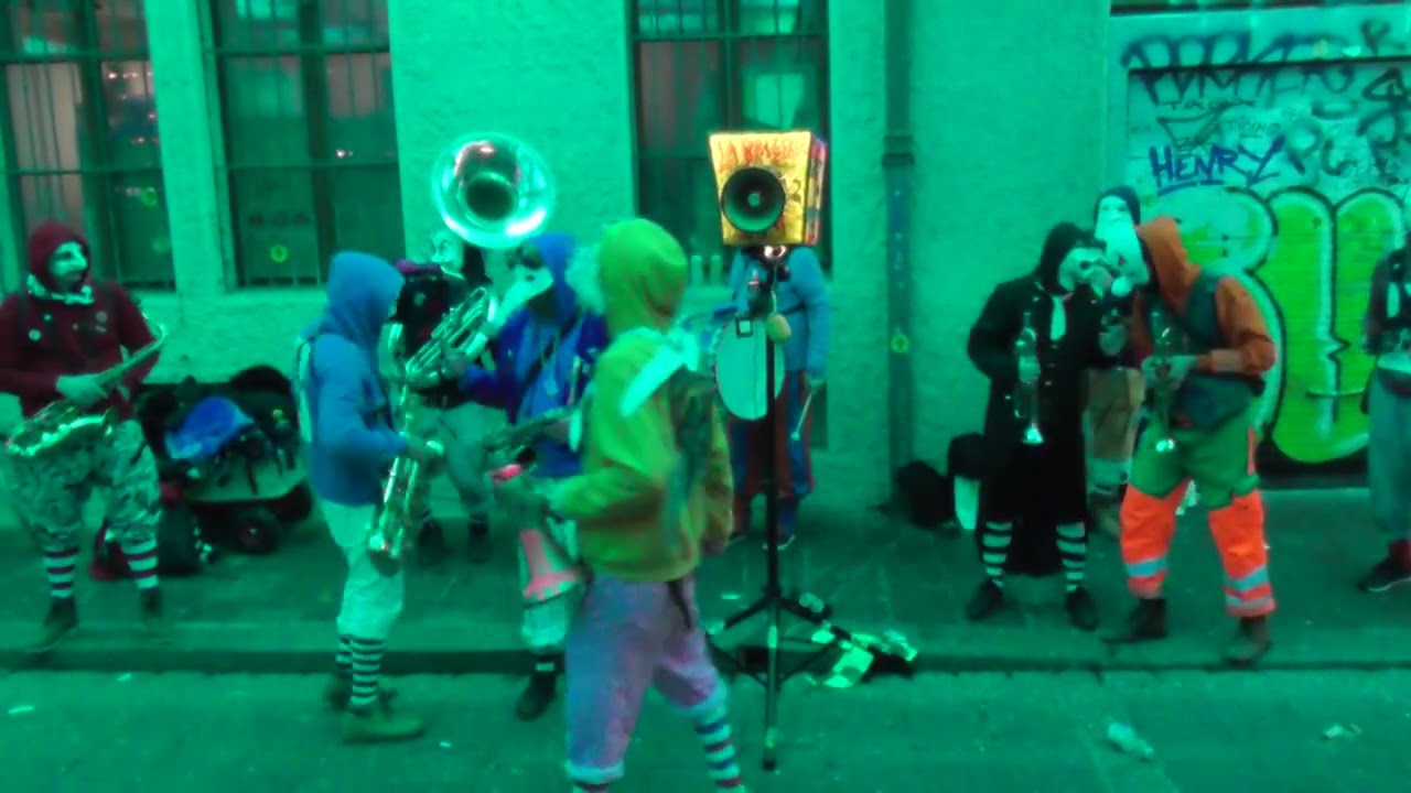 La Brazzerie Basel (Ungeschnitten Teil 2 Platzkonzert Basler Fasnacht/ 25.2.2026)