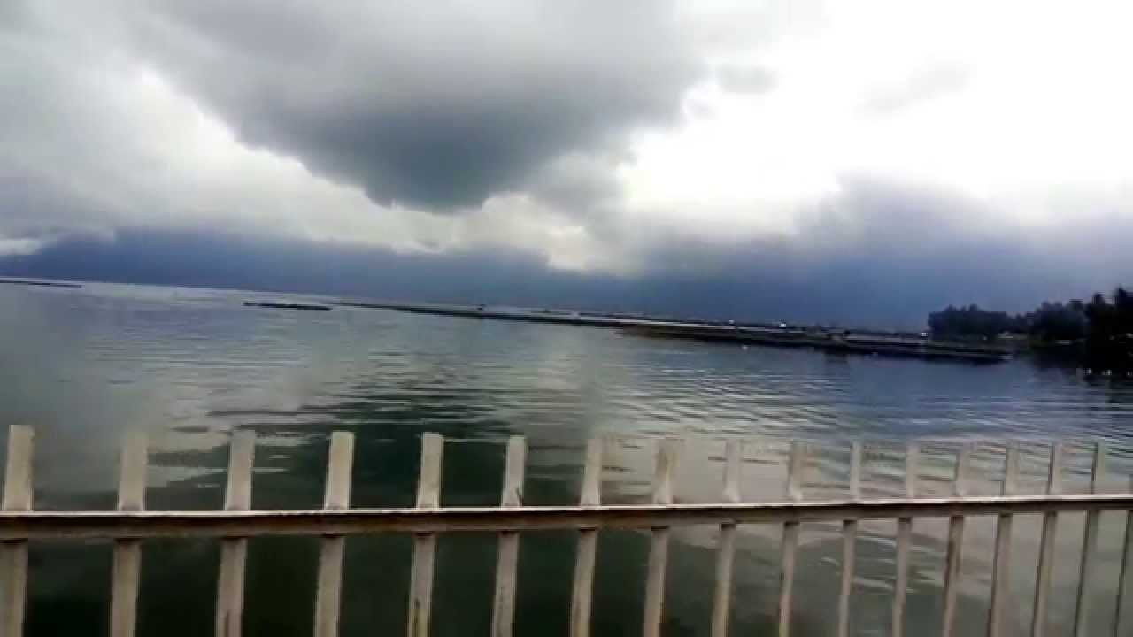 Wisata Alam DANAU MANINJAU, Sumatra Barat # Maninjau Lake, West Sumatra