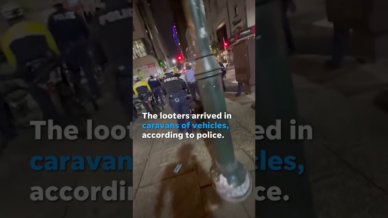 Philadelphia retail stores hit by looting spree #Shorts