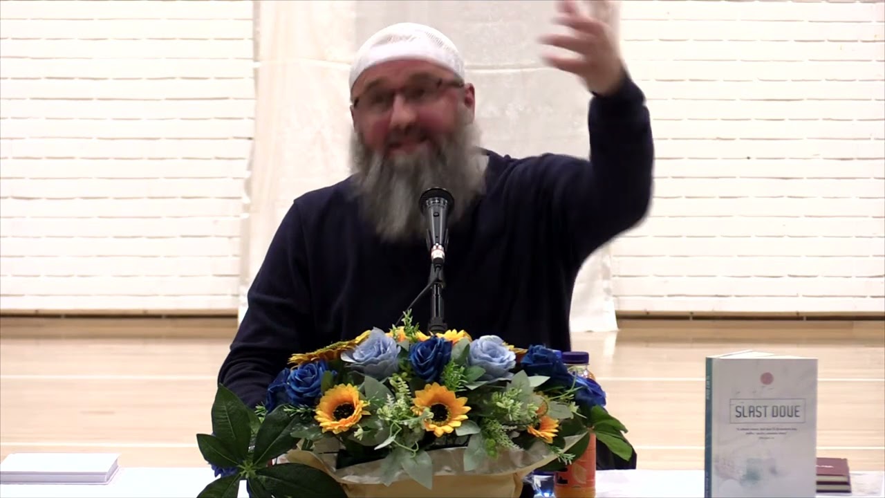 Život vjernika izmedju zahvale Allahu i traženja oprosta  -  dr. Elvedin Pezic