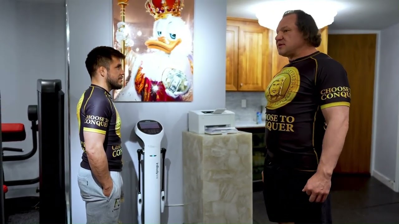 Derek Moneyberg claims fake bjj black belt and 7-8% bodyfat 😂