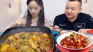 Download Lagu Because my fat husband couldn’t eat beer duck  he added chili pepper to the dish MP3 Download Lagu Because my fat husband couldn’t eat beer duck  he added chili pepper to the dish MP3