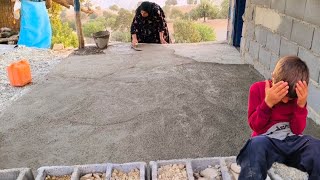 Download Lagu Cementing the door of the house and Zarigol's delicious cooking MP3 Download Lagu Cementing the door of the house and Zarigol's delicious cooking MP3