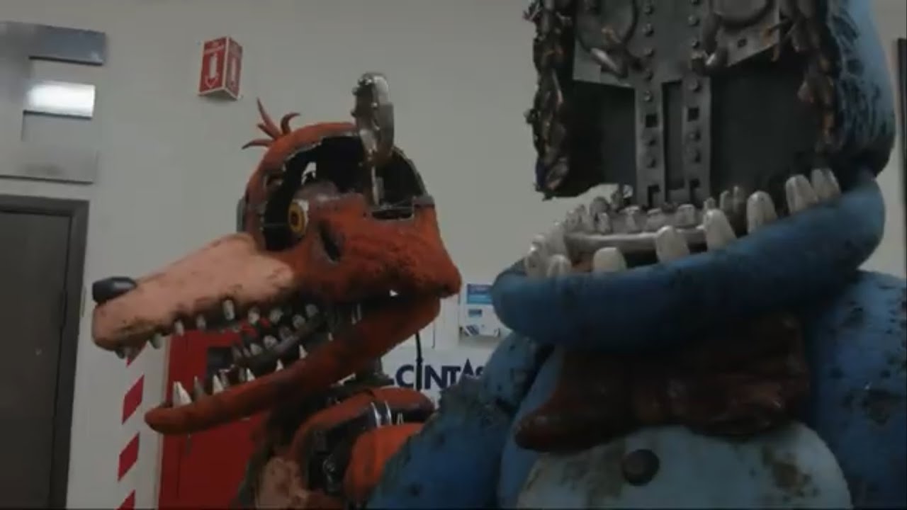 Five Nights at Freddy’s 2 movie new promotional video - YouTube