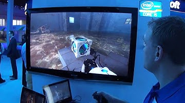 Portal 2 | Gameplay (Intel Booth - CES 2011) Razor Hydra + 2nd Gen. Intel Chip