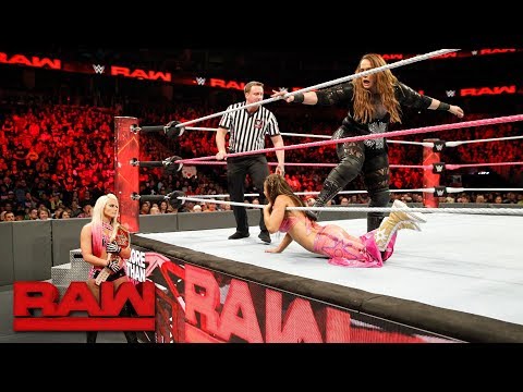 Mickie James vs. Nia Jax: Raw, Oct. 2, 2017