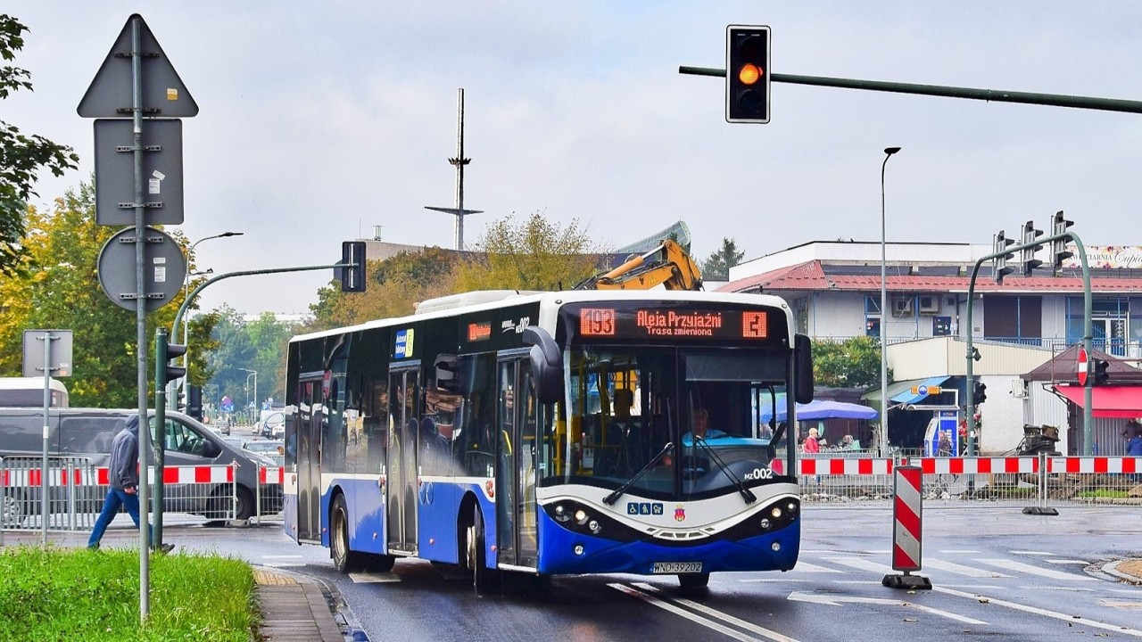 AMZ CS12LF #MZ002 - Mobilis Kraków (Nagranie audio, linia 192)