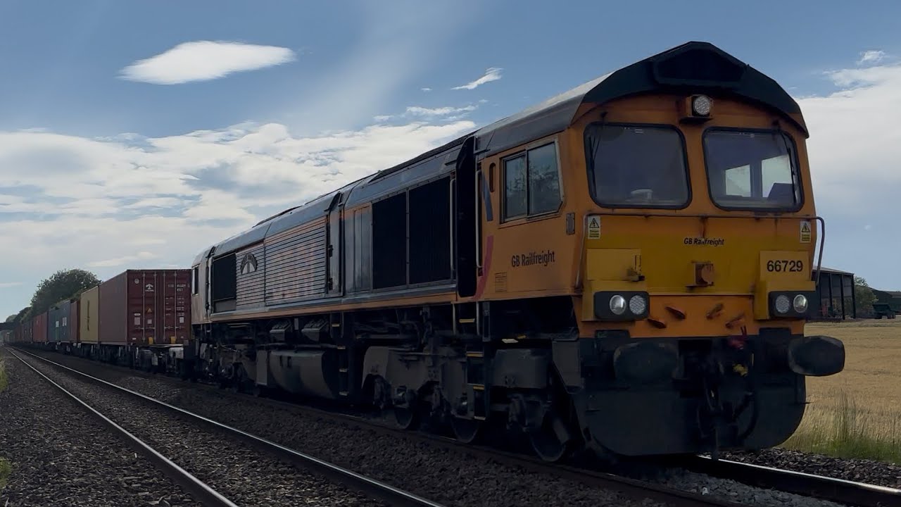 Diesel locomotive 66729 DERBY COUNTY GBRF 4L07 by Burbage common 4/7/25 ...