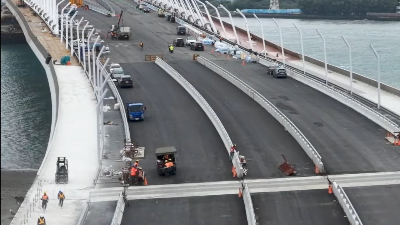 2026.03.07  淡江大橋 靜靜地  八里端 近距離觀察