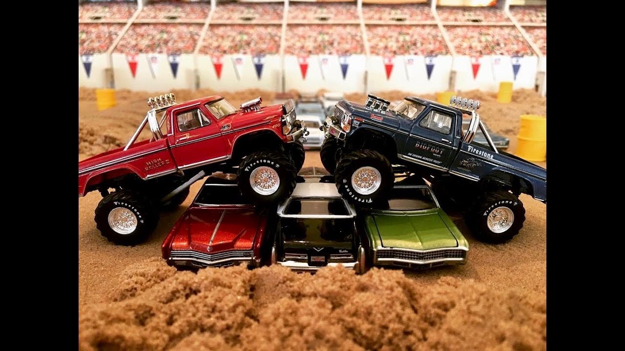 BIGFOOT vs High Roller II Kings of Crunch Tabletop Monster Truck