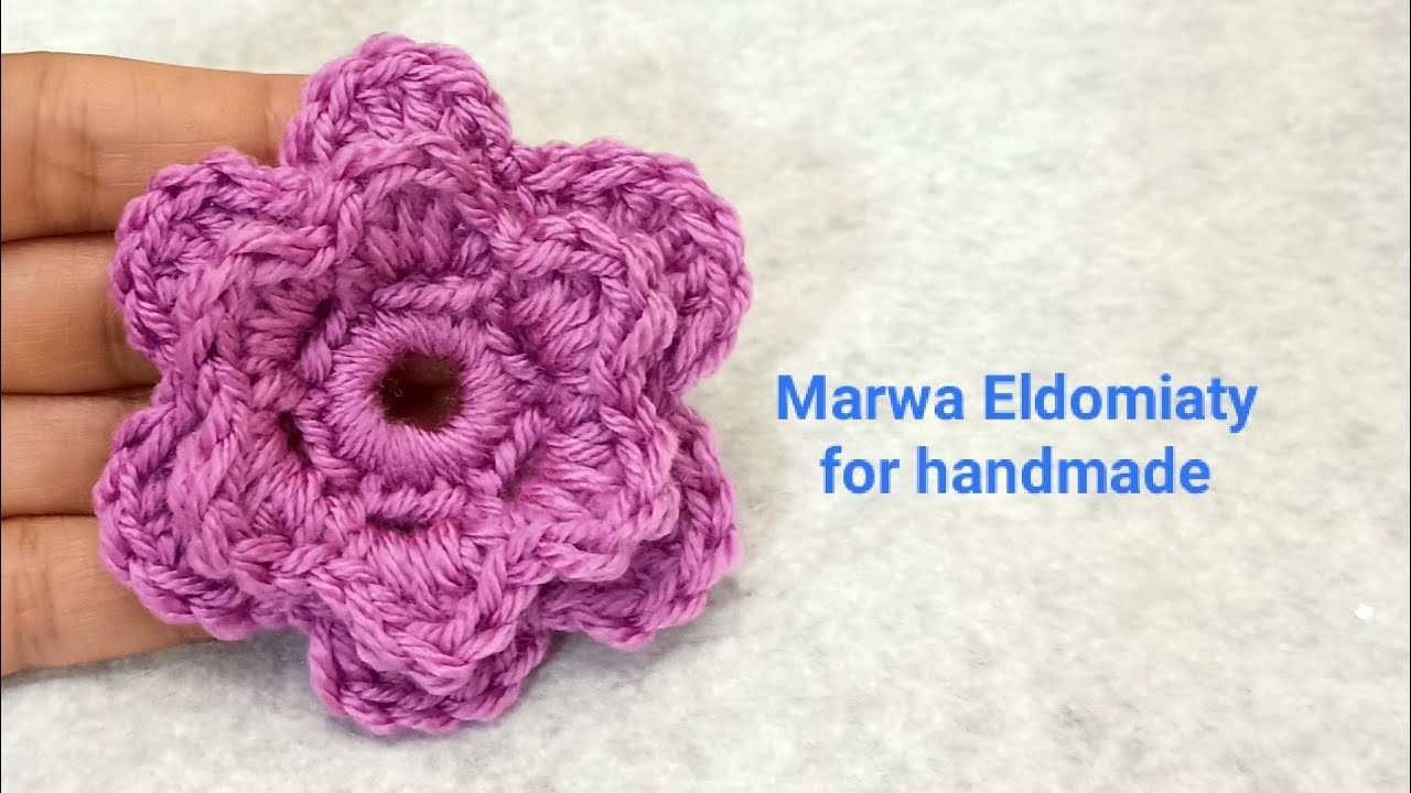 كروشية وردة طبقتين سهلة جدا للمبتدئين How to crochet easy flower YouTube