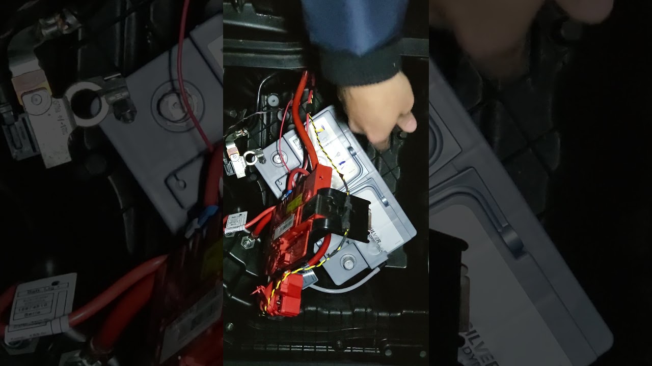 BMW 1-series 135i e88 e82 Battery Replacement Varta E39 70ah AGM - YouTube