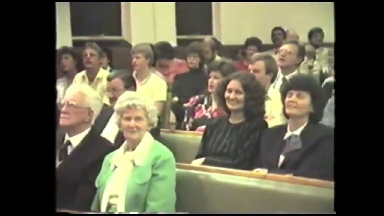 Because He Lives - Pinkster Koortjie