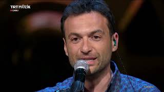 Umut Sulunoglu Dam Basinda Sari Cicek