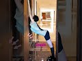O EXERCÍCIO MAIS FÁCIL PARA MELHORAR A POSTURA🚪✨