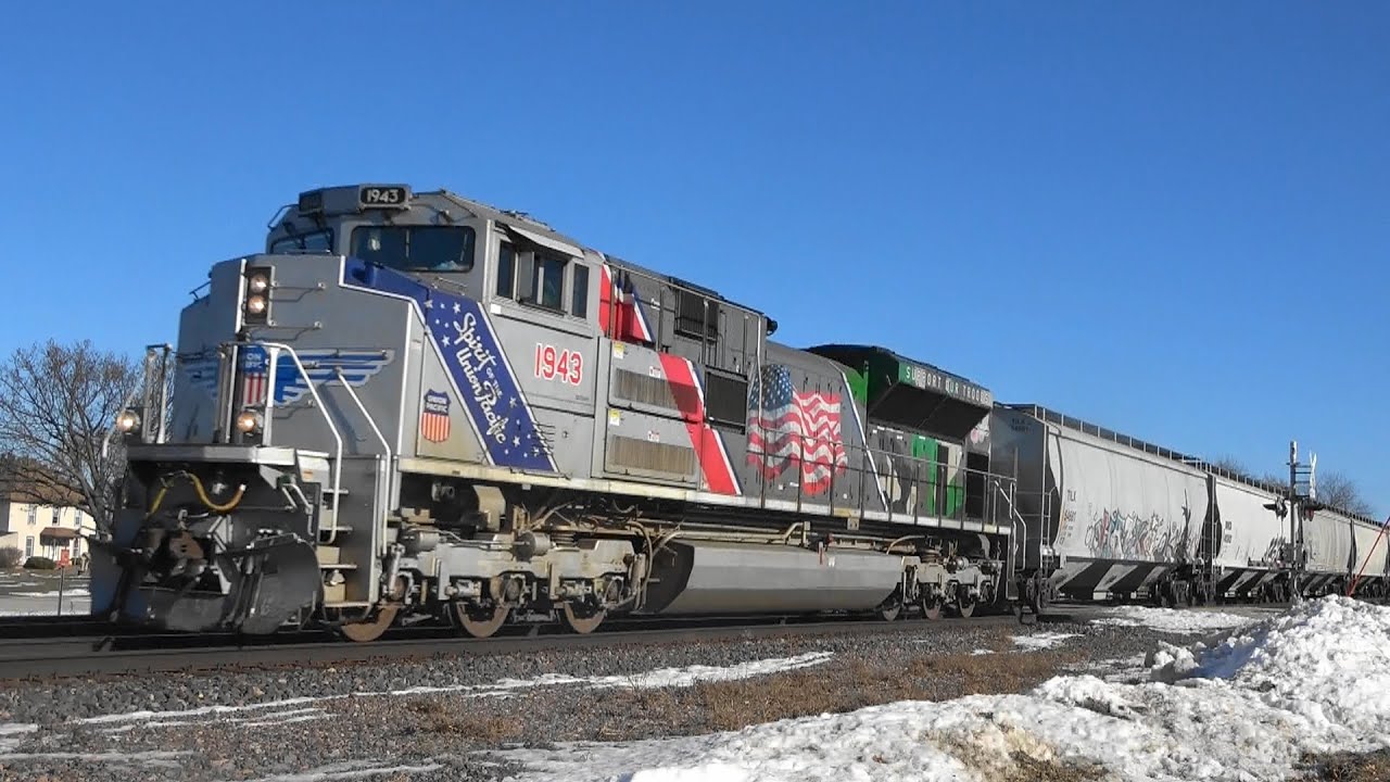 UP 1943- Freight & UP Stack Train, Grand Mound, IA - YouTube