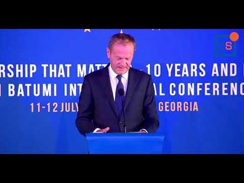 დონალდ ტუსკმა ბათუმში მიმდინარე კონფერენციაზე ვაჟა-ფშაველას წერილიდან ციტატა ქართულ ენაზე წაიკითხა