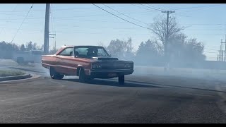 Burnouts and Pulls in my 1967 Hefty Coronet