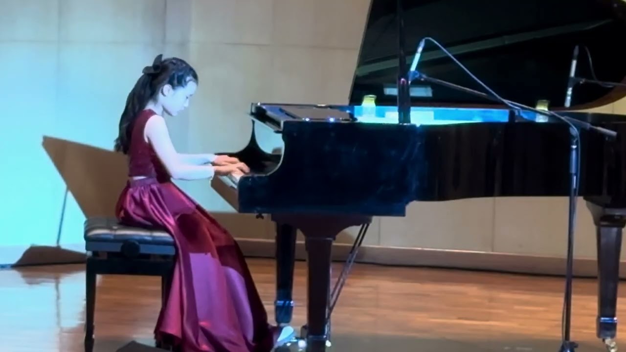 Aliya Tunbooncharoen /Piano / Solo Junior C