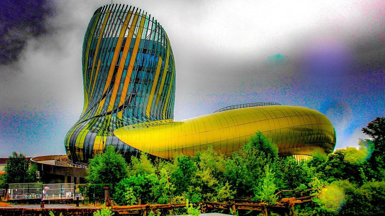 A Look Around La Cité du Vin, (Wine History Museum), Bordeaux, France