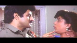 Auto Rani - Vijaya Shanthi Teases Around