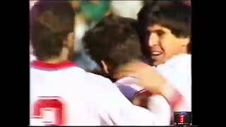 LATE GOAL of Ostolaza (Nacional UY) v PSV Eindhoven at 119／ 1988 European/South American Cup