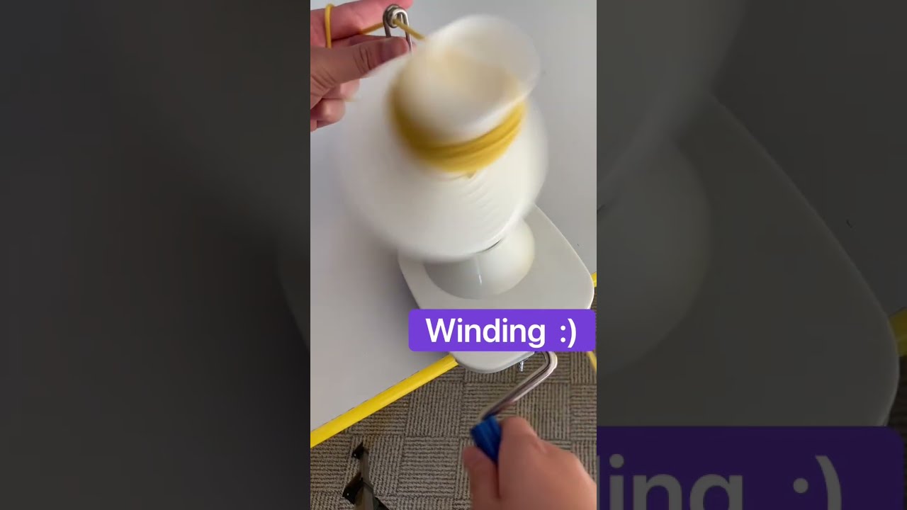 How Does a Yarn Winder Wind Yarn? 