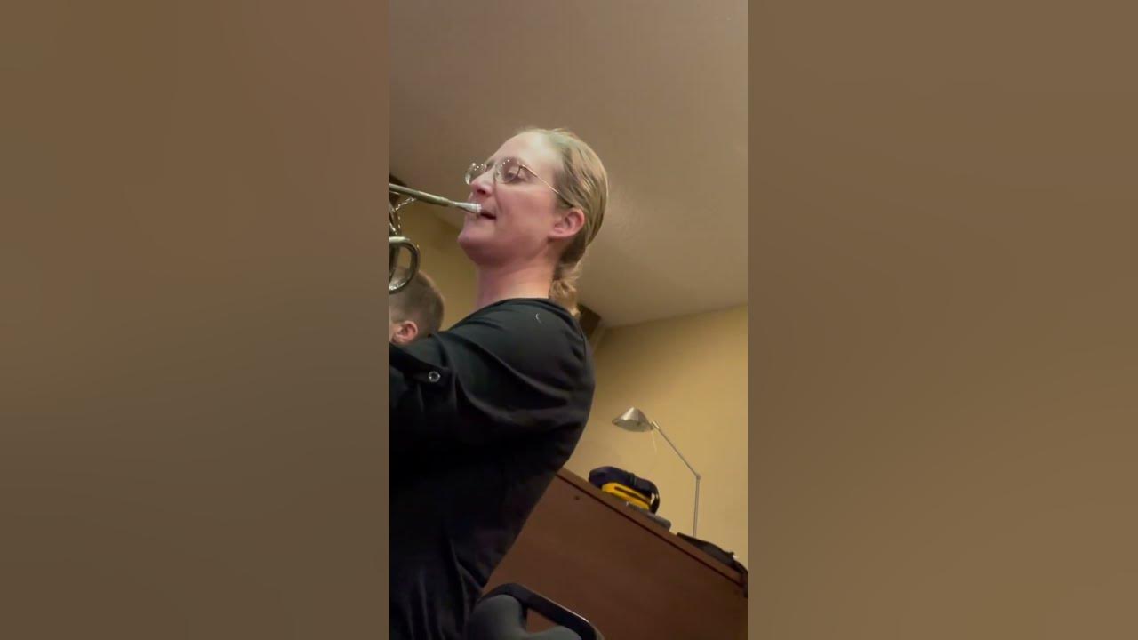 French Horn in Stille Nacht played by Mindy Hofsass – December 4, 2022 French Horn in Stille Nacht played by Mindy Hofsass – December 4, 2022