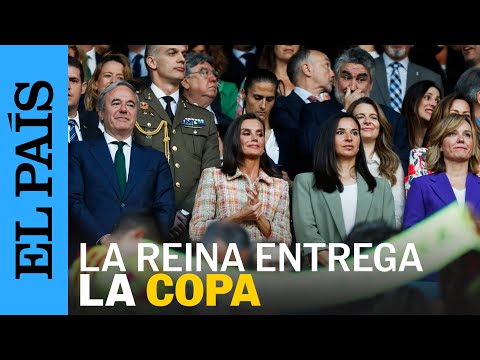 COPA DE LA REINA | La reina Letizia preside la final entre FC Barcelona y Real Sociedad | EL PAÍS