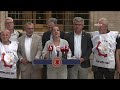 Emek Partisi milletvekilleri üretici köylüler ile TBMM Basın Kapı önünde açıklama yapıyor #Canlı